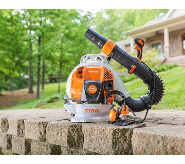 STIHL BR 800 C-E MAGNUM® - Joe Signs Equipment